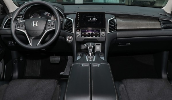 福特銳界和冠道哪一個車好 冠道動力更強(qiáng)(配置功能豐富)