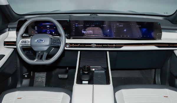 福特銳界安全性怎么樣 主動(dòng)安全配置齊全(搭載7個(gè)氣囊)