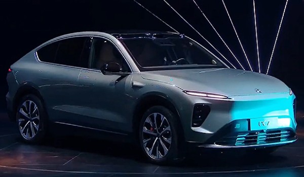 蔚來ec7配置參數(shù)如何 車長(zhǎng)4.9米(續(xù)航可達(dá)635km)