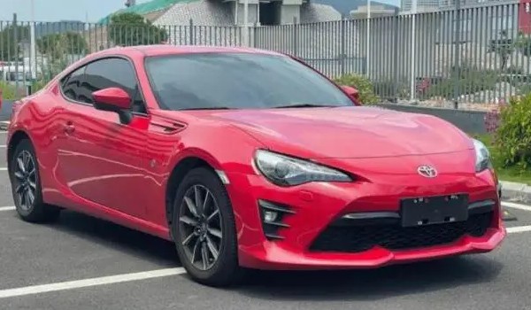 豐田86多少錢一輛 2023款售價(jià)34萬(分期首付10萬)