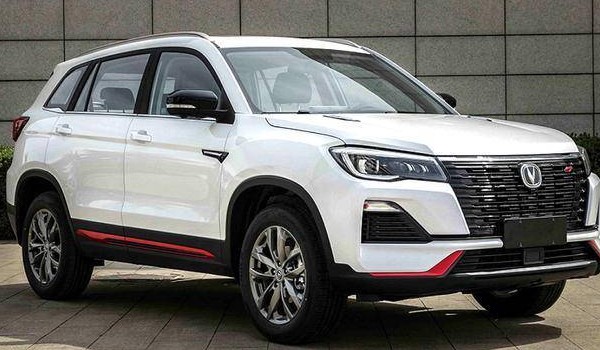 奔騰t77和長(zhǎng)安cs75哪個(gè)好 cs75動(dòng)力更強(qiáng)(車長(zhǎng)4.6米)