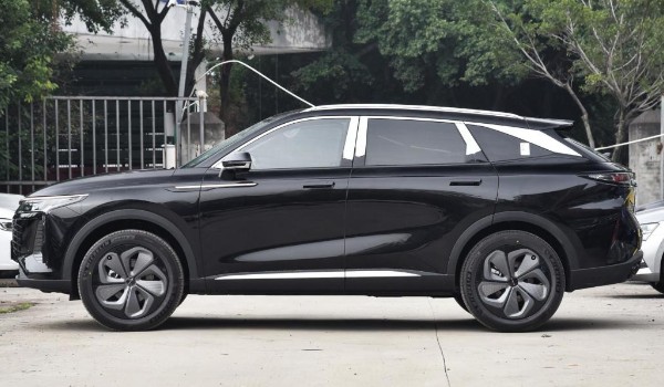 瑞虎8pro和瑤光哪個好 瑤光動力更強(車內空間大)