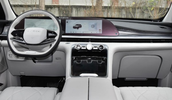 瑞虎8pro和瑤光哪個好 瑤光動力更強(車內空間大)