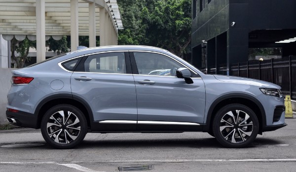 吉利星越s報(bào)價(jià)及圖片 2021款售價(jià)12萬(wàn)(分期首付3萬(wàn))