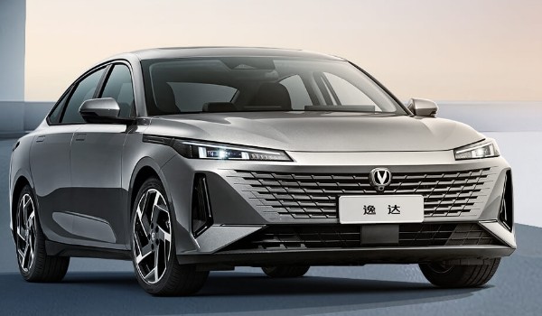 長安逸達和艾瑞澤8哪個好 艾瑞澤8動力更強(逸達配置豐富)