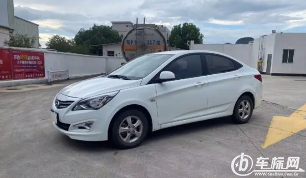 現(xiàn)代瑞納怎么樣 車身時(shí)尚、舒適性好、油耗較低