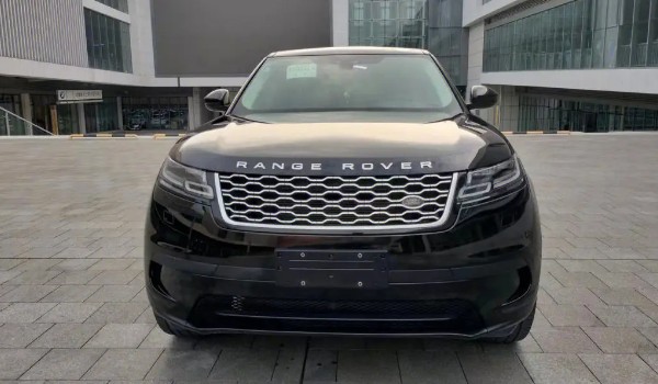 攬勝星脈和寶馬x5哪個好 寶馬x5車長5米(配置功能豐富)