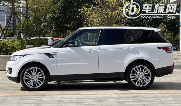 攬勝運(yùn)動(dòng)版分期首付多少 分期首付29萬(wàn)(36期月供20232元)