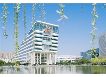 打造世界一流的商用車企業(yè) 東風(fēng)公司實(shí)施商用車“躍升工程” 封面圖