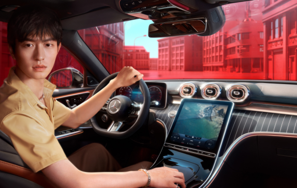 2022款奔馳C級上市 整體外觀變動不大 起售價33.15萬