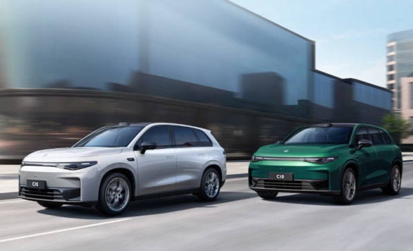 零跑C10正式上市 純電版12.88萬起售 增程13.58萬起