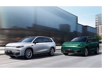 零跑C10正式上市 純電版12.88萬起售 增程13.58萬起