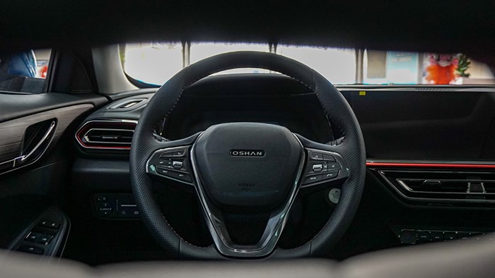 樹立10萬級SUV價(jià)值新標(biāo)桿 試駕長安歐尚X5