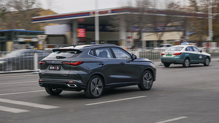 樹立10萬級SUV價(jià)值新標(biāo)桿 試駕長安歐尚X5