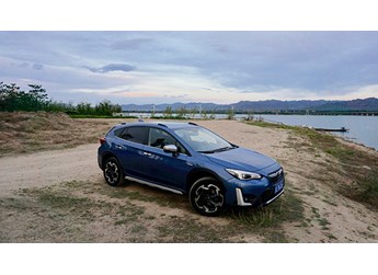 即刻出發(fā) 跨界SUV斯巴魯XV評(píng)測(cè)