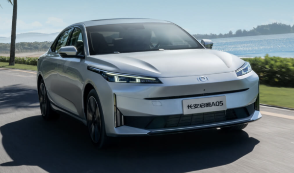 10萬價位四款混動家轎對比 比亞迪秦PLUS已經(jīng)不吃香了？