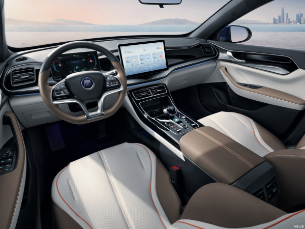 10萬價位四款混動家轎對比 比亞迪秦PLUS已經(jīng)不吃香了？