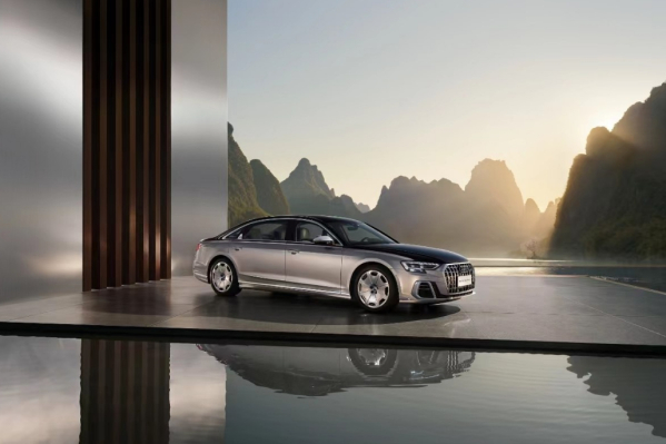 新款奧迪A8L Horch創(chuàng)始人版正式上市 售價130萬元起