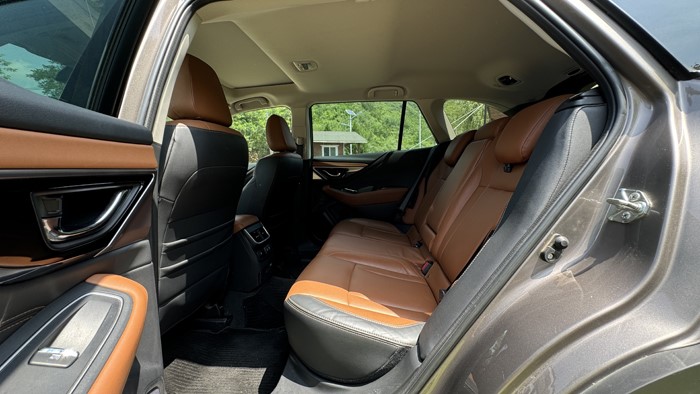 斯巴魯?shù)恼_打開方式 斯巴魯傲虎2.5i旗艦版EyeSight 配圖23