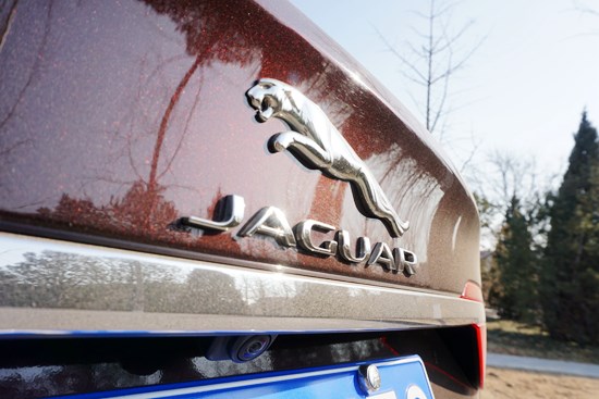 英倫經(jīng)典在中國延續(xù) 試駕國產(chǎn)捷豹XFL