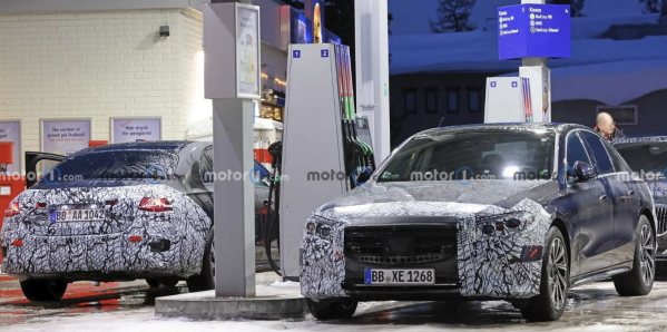 年內(nèi)上市！全新奔馳E級諜照曝光 或采用貫穿式LED燈帶