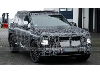 百萬級(jí)豪華SUV！全新寶馬X7將于2027年發(fā)布：可選雙色車身 封面圖