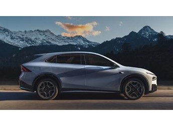 小鵬G7超級(jí)增程正式官宣：55.8kWh電池+60L油箱，主打長續(xù)航