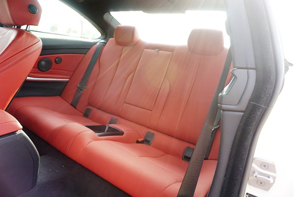 扮帥扮老虎 試駕寶馬440i M運(yùn)動套裝