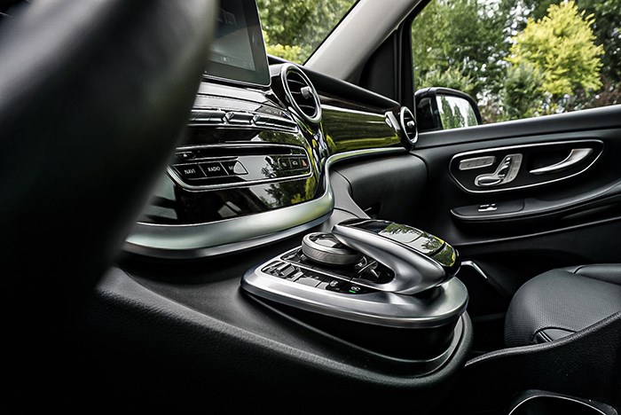 德系高端商務MPV 試駕奔馳V260L 