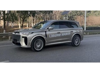 華為智駕加持！嵐圖泰山Ultra測(cè)試車亮相：沖擊L3級(jí)自動(dòng)駕駛SUV