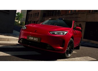 問(wèn)界新M5 Ultra躍影紅成都車展驚艷亮相，購(gòu)車立享至高3.7萬(wàn)權(quán)益 封面圖