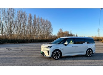 定格生活中的每一個旅程  試駕純電MPV沃爾沃EM90