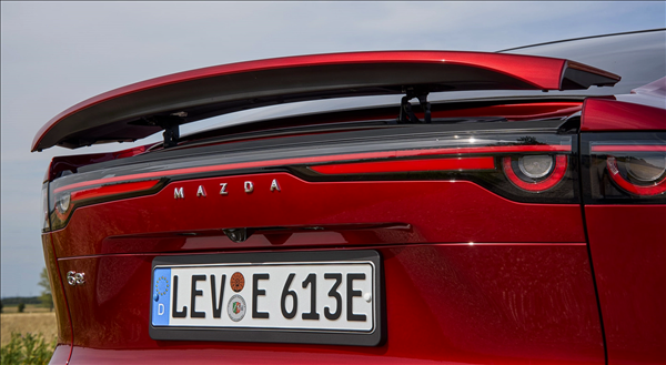 內(nèi)銷轉(zhuǎn)出口搖身就賣37萬多 馬自達(dá)6e發(fā)布：就是國內(nèi)EZ-6