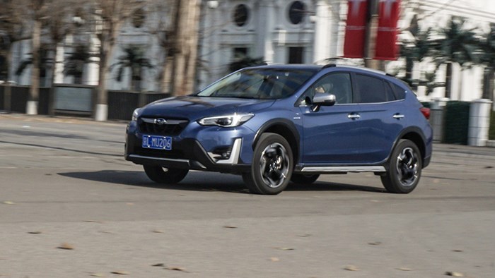 穿梭在城市與郊野 跨界SUV斯巴魯XV評測