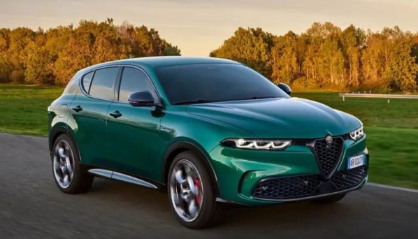 2024款阿爾法·羅密歐系列上市 售25.98萬(wàn)-96.18萬(wàn)元