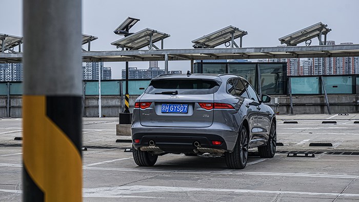 來自英倫獨特氣質(zhì) 捷豹F-PACE 2.0T 賽旗版