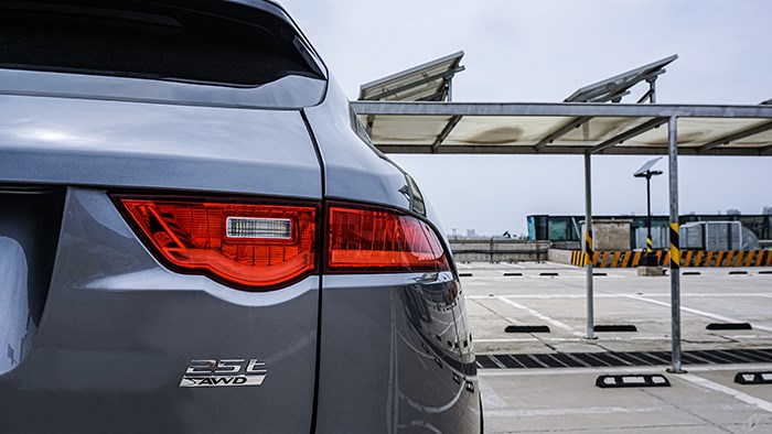 來自英倫獨特氣質(zhì) 捷豹F-PACE 2.0T 賽旗版