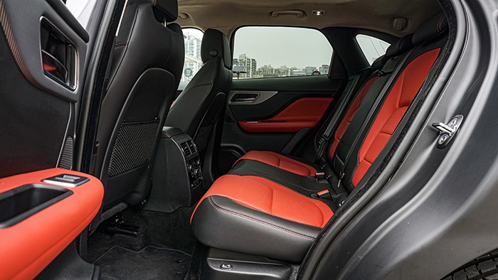 來自英倫獨特氣質(zhì) 捷豹F-PACE 2.0T 賽旗版