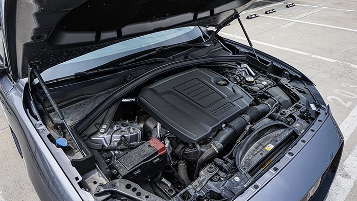 來自英倫獨特氣質(zhì) 捷豹F-PACE 2.0T 賽旗版