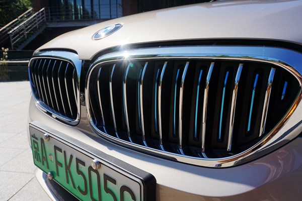 動(dòng)靜自如 試駕華晨寶馬5系 插電式混合動(dòng)力