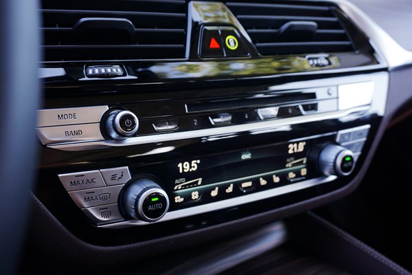 動(dòng)靜自如 試駕華晨寶馬5系 插電式混合動(dòng)力