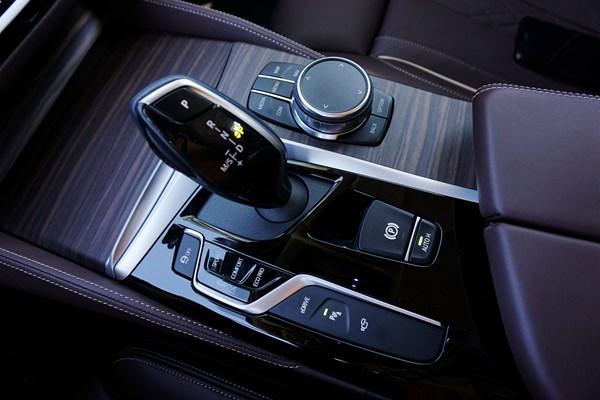 動(dòng)靜自如 試駕華晨寶馬5系 插電式混合動(dòng)力