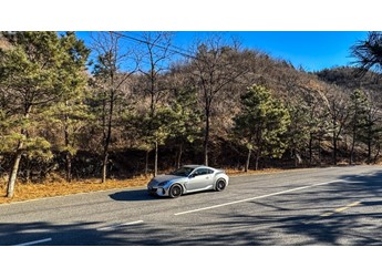 傳遞快樂的使者 試駕斯巴魯BRZ 手動版