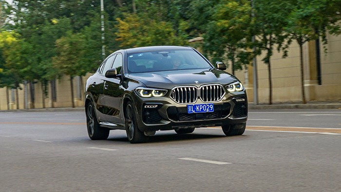 全副武裝的德系戰(zhàn)艦 BMW全新X6評(píng)測 