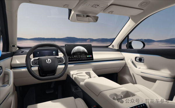 15.6萬買三排奶爸車 零跑又發(fā)了臺(tái)“半價(jià)理想”