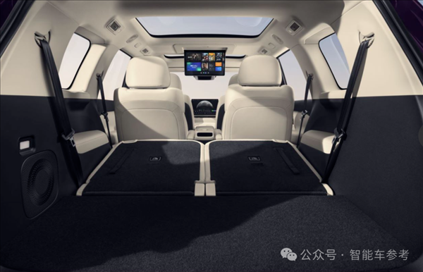 15.6萬買三排奶爸車 零跑又發(fā)了臺(tái)“半價(jià)理想”