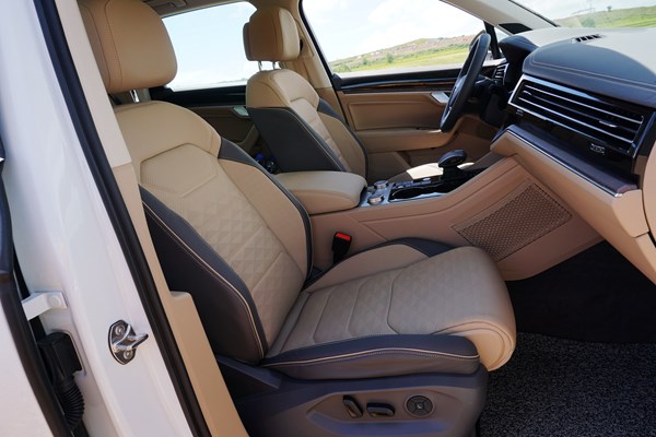 抹去中庸 試駕全新一代大眾途銳動力怎么樣