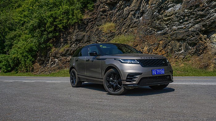 選自己喜歡的 路虎攬勝星脈21款熠黑珍藏版