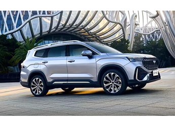 真便宜大碗 新款吉利豪越L上市：不到9萬買中型SUV