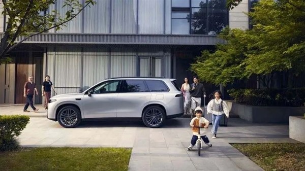 15.58萬起！零跑6座SUV開賣 網(wǎng)友：把增程價格打下來了